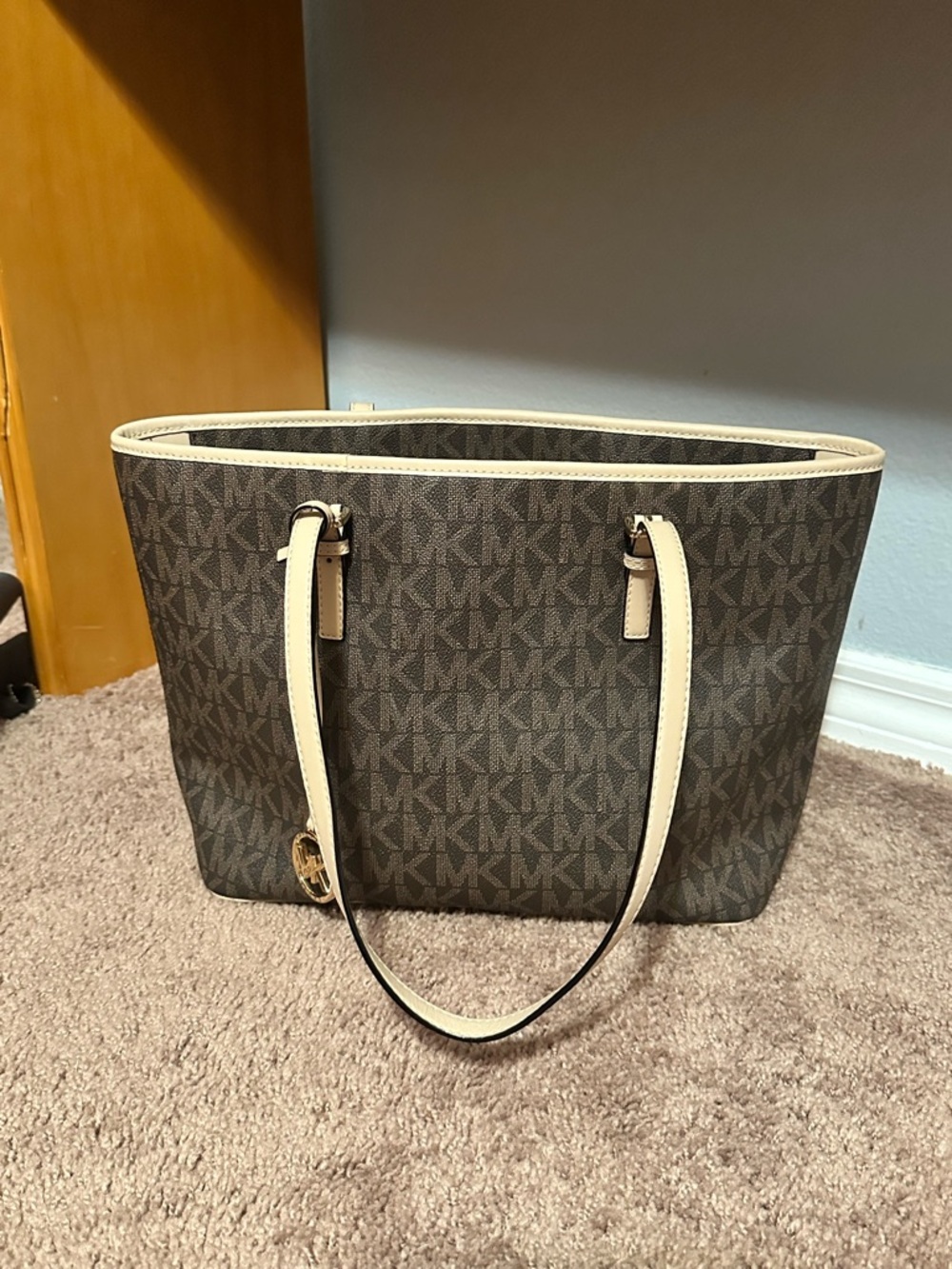 Michael Kors Jet Set tote